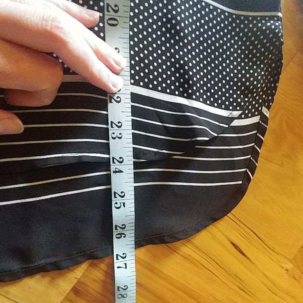 LOFT Blouse - Picture 6 of 8
